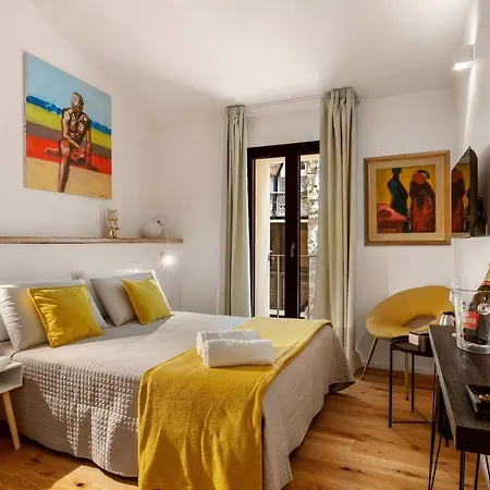 Rum i privatbostad Flaviart